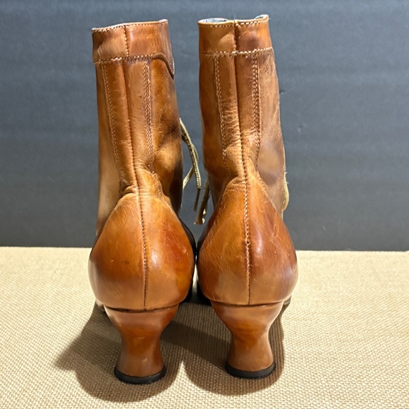 VTG WomensVictorian Edwardian Leather Lace-Up Boots Sz 10 Steampunk brown FLAWS - Picture 3 of 14